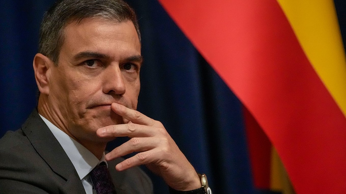 Премьер Испании, защита свободы