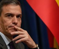 Премьер Испании, защита свободы