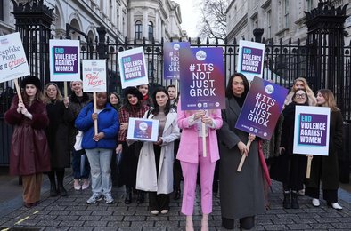 дипфейки, Британия, закон, ИИ, киберпреступность