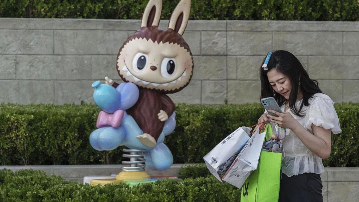 фильм, Labubu, игрушки, PopMart, режиссер