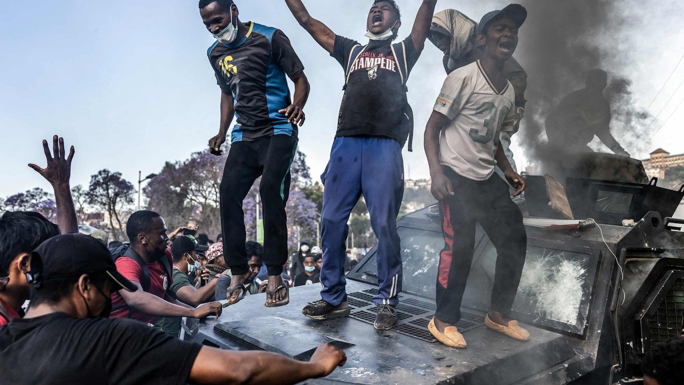 Мадагаскар, протесты, молодежь, активисты, политика