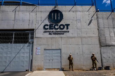 TheGuardian, CBS, журналистика, олигархи, медиа