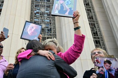 суд, подростки, социальныесети