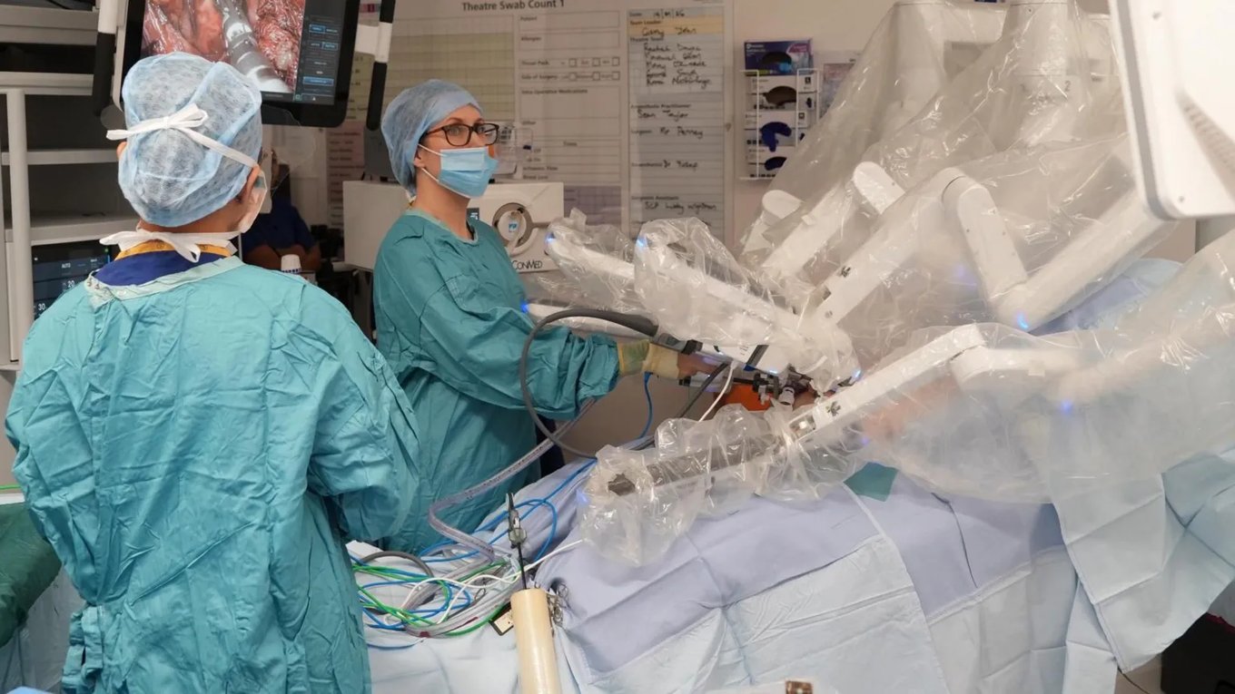 операция, робот, удаление опухоли