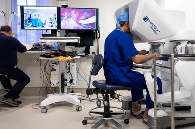 хирург, операция, робот, Гибралтар, Лондон