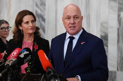 НоваяЗеландия, премьер, политика, отставка, рейтинги