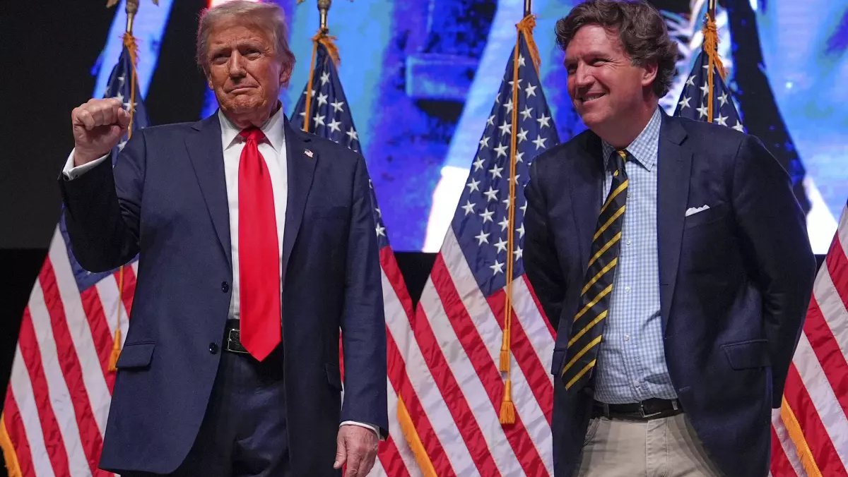 Карлсон, Трамп, политика, подкаст, конфликт