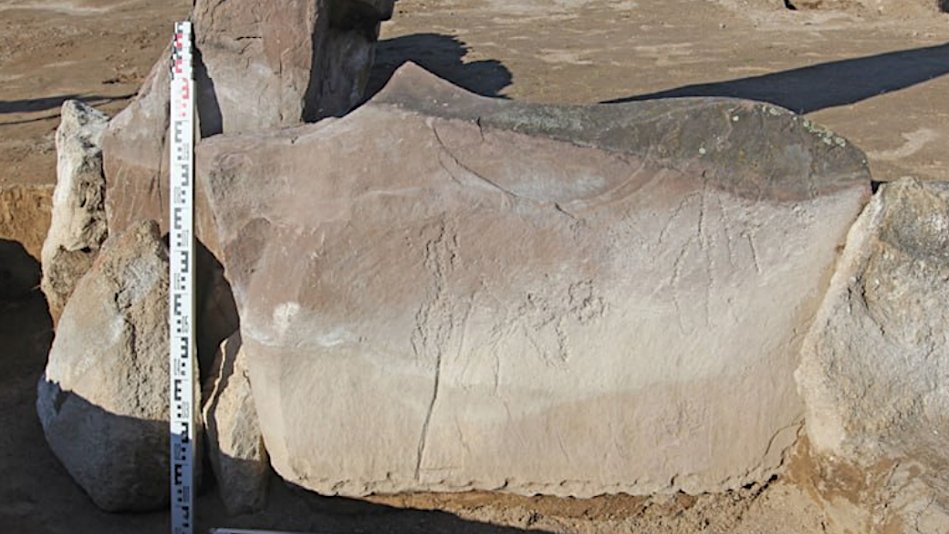 археология, Хакасия, петроглифы, курганы, находка