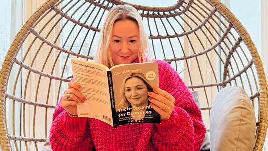 Искусственный интеллект написал книгу от имени журналистки BBC