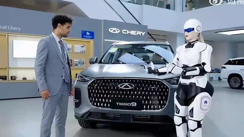 гуманоидный робот Chery, робот-продавец автомобилей, искусственный интеллект в автосалоне, робот Mornine Chery, технологии продаж будущего