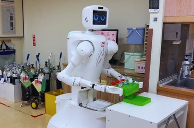 робот для больниц, медицинский робот, автоматизация в медицине, Foxconn и Kawasaki робот, технологии в здравоохранении