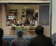 Netflix, реклама, Индия, сериалы, окна