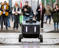 роботы, доставка, Москва, опрос, курьеры