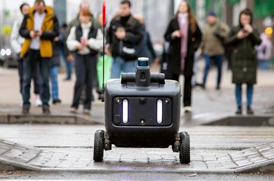роботы, доставка, Москва, опрос, курьеры
