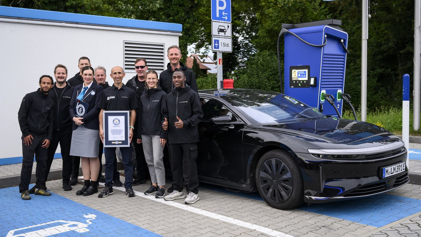 электромобиль рекорд, Lucid Air, рекорд дальности, электромобиль без подзарядки, зарядка электромобиля