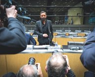 Сирил Хануна, выборы во Франции 2027, политические амбиции телеведущего, партия Oxygène, французская политика и СМИ