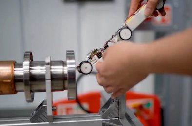 Робот-«мышь», Большой адронный коллайдер