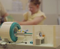 The-LEGO-MRI-Scanner-set.Wp_I86zn