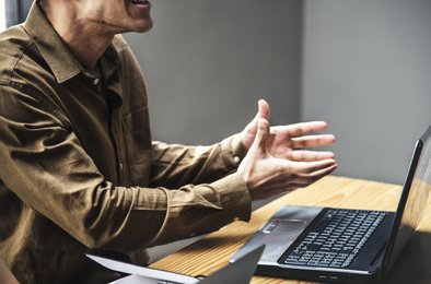 политические споры в интернете, нарциссизм и психопатия, поведение в соцсетях, онлайн-дискуссии и личность, психология интернет-общения