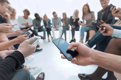 политики, соцсети, контент, вакансии, коммуникации