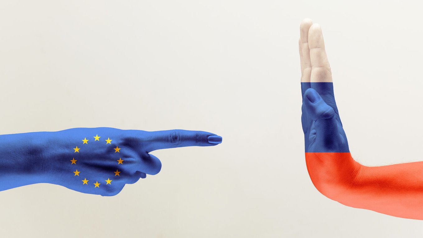 ЕС вводит первые санкции против России за дезинформацию