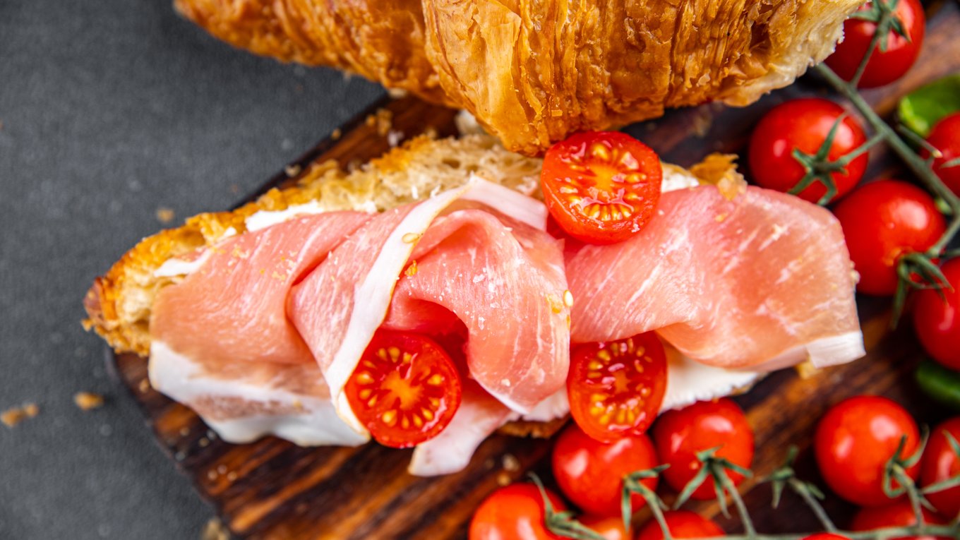 Испания, Франция, UberEats, гастрономия, маркетинг