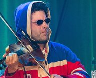 музыкант, концерт, ИИ, ошибка, Google