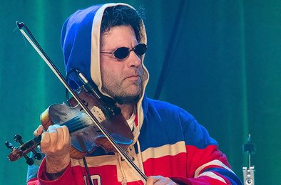 музыкант, концерт, ИИ, ошибка, Google