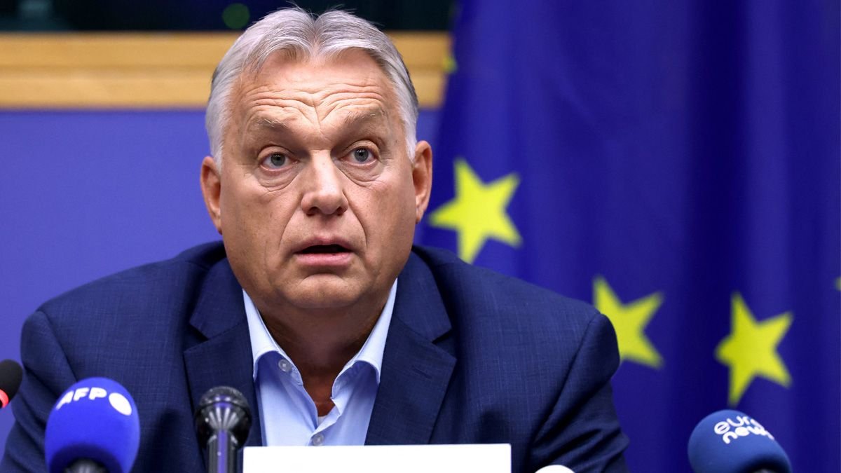 Орбан и СМИ, закон о финансировании СМИ, независимая пресса Венгрия, давление на журналистов, Евросоюз и свобода слова