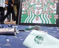 Starbucks, Корея, скандал, реклама, история