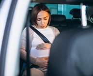 женщина, ребенок, такси, Waymo, беспилотник