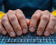 Meta, мониторинг, сотрудники, нейросети, данные