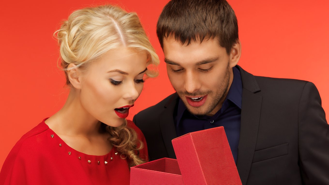 подарки, февраль, март, гаджеты, цветы