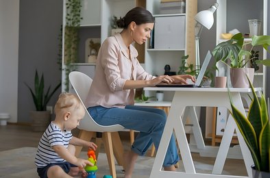 Россияне пока не нашли баланс между семьей и работой