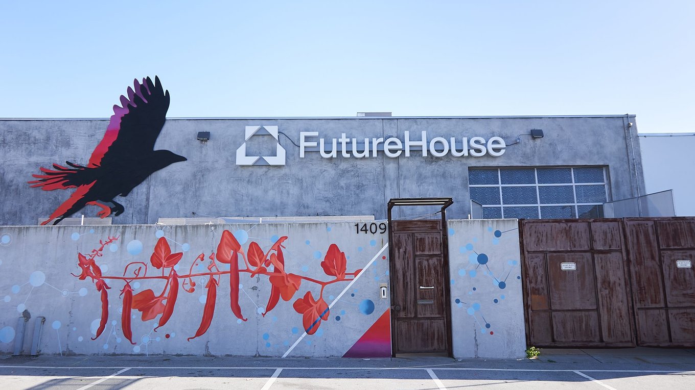 ИИ FutureHouse, ускорение научных открытий, искусственный интеллект в науке, Эрик Шмидт, платформы для исследований