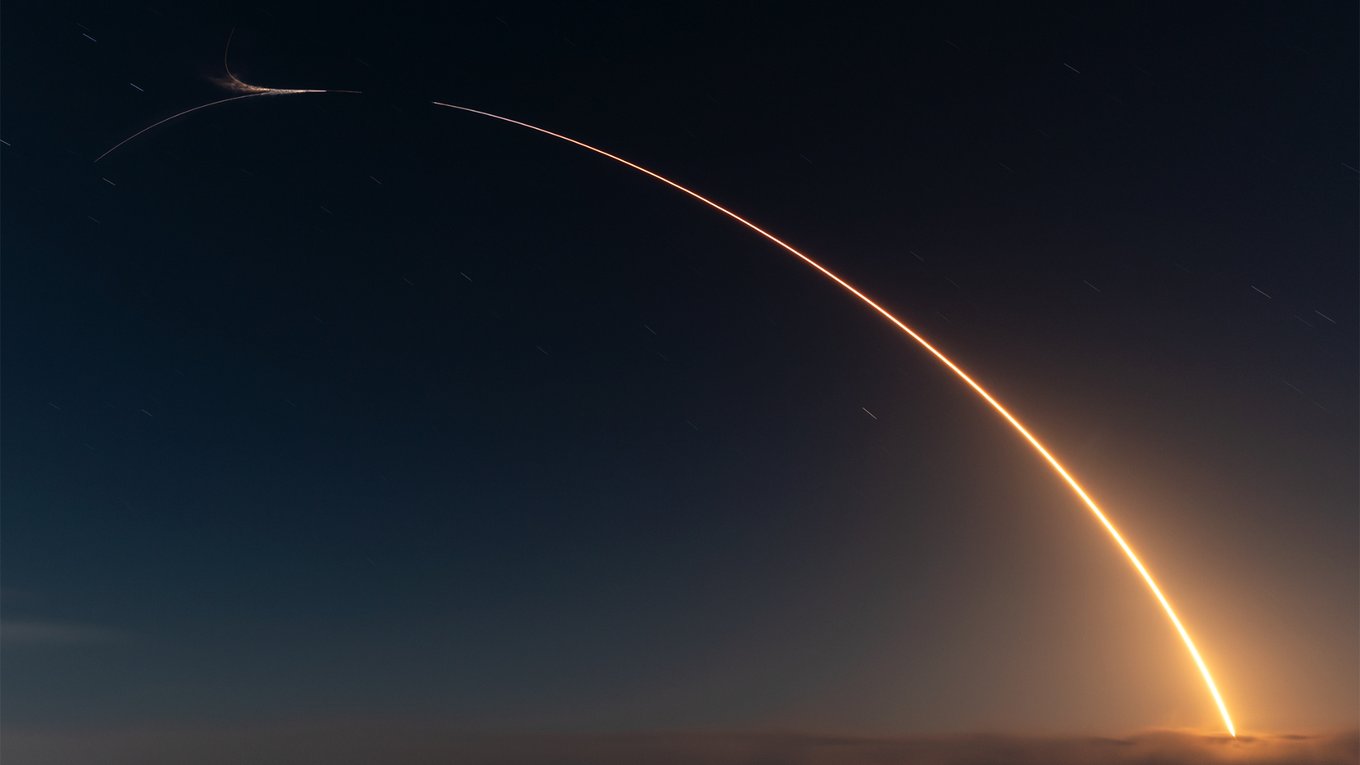 космос, спутники, запуск, орбита, SpaceX