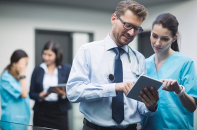 врачи, айтишники, работа, опрос, профессия