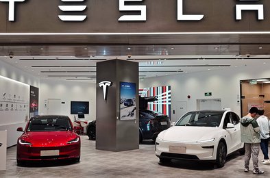 Tesla в Индии, шоурум Tesla Мумбаи, электромобили Tesla, Model Y в Индии, зарядные станции Tesla